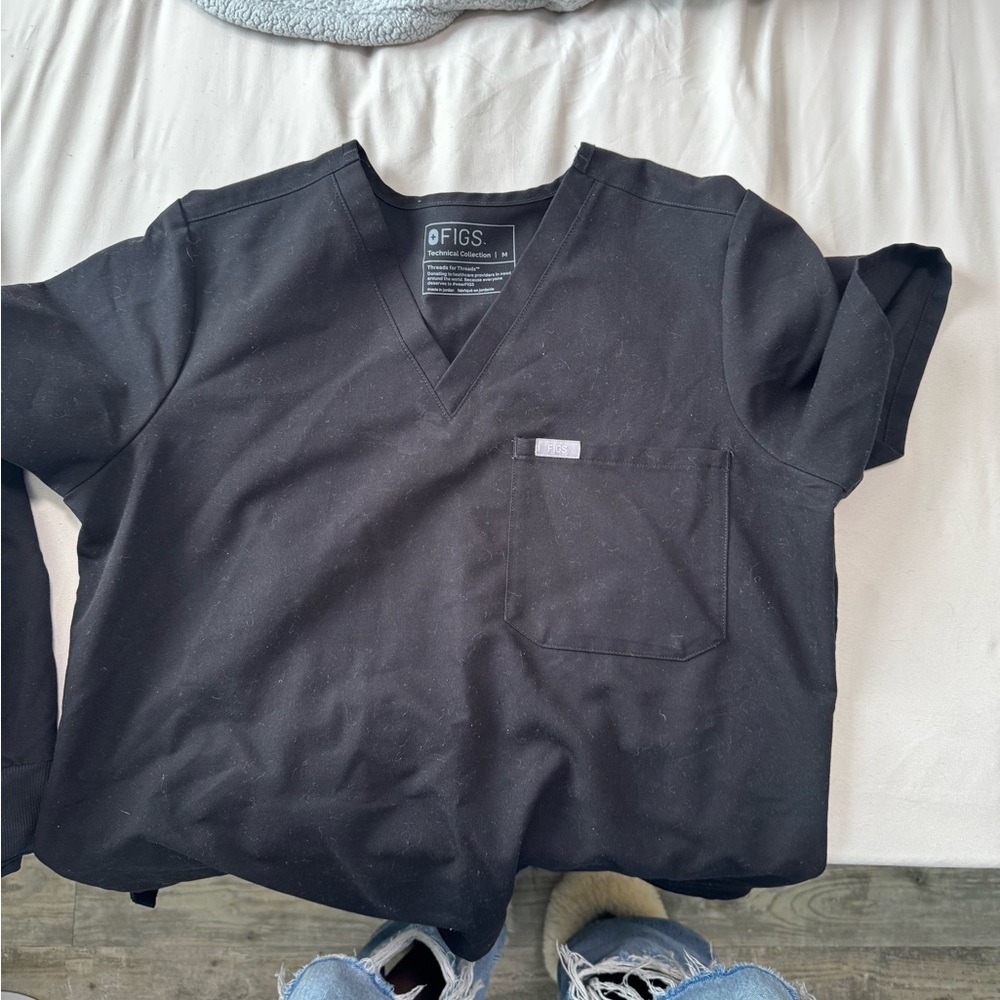 Figs black scrubs top and bottoms